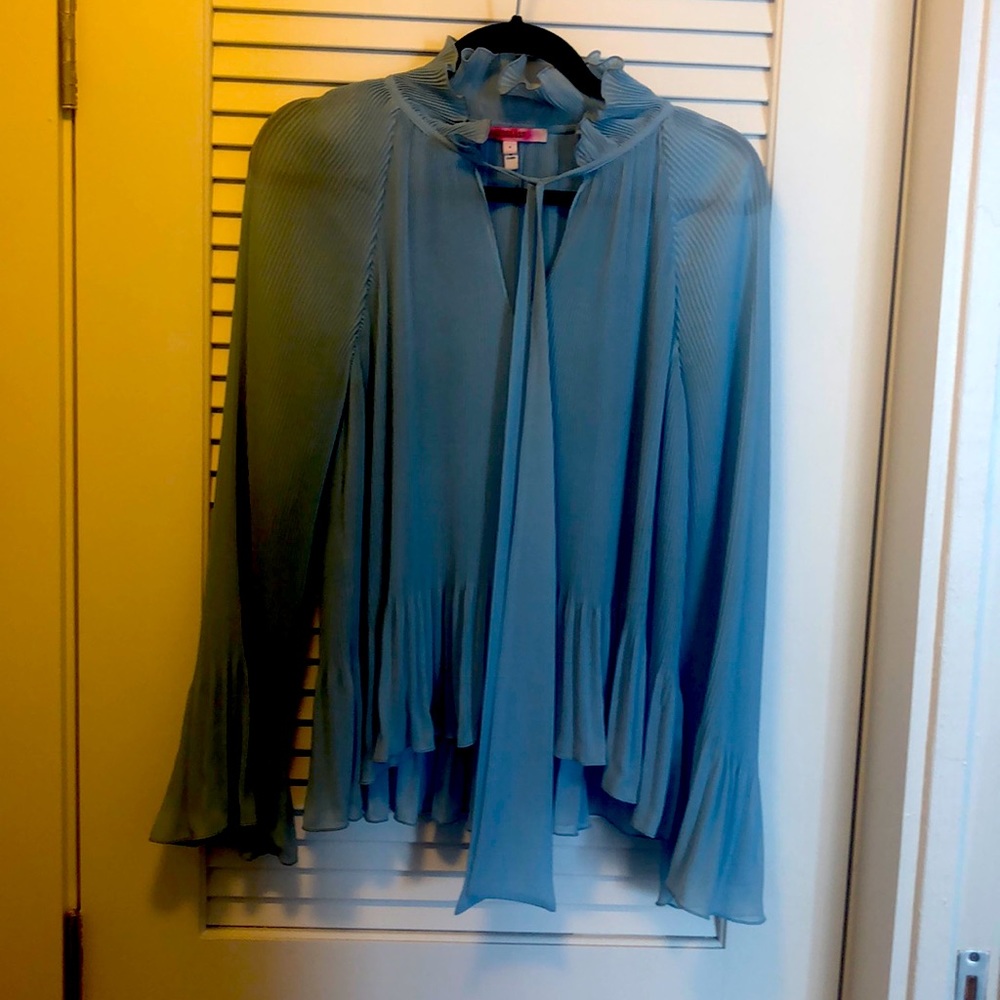 Only worn 2/3 times  great condition